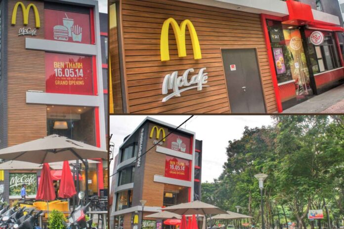 McDonald's Bến Thành đóng cửa: Nhân viên chia tay khách hàng cuối cùng, nghi ngờ do giá thuê mặt bằng cao